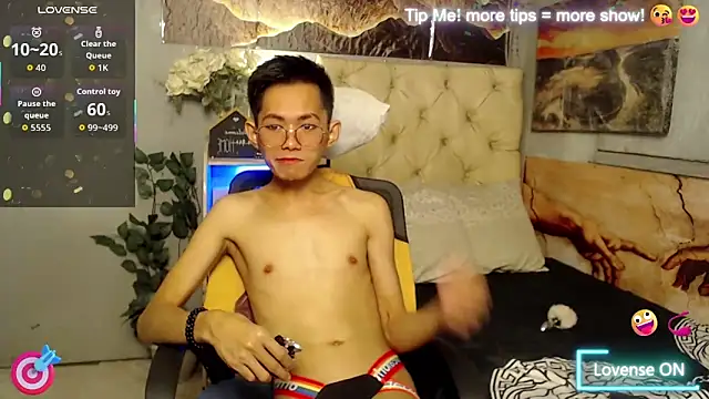 Snapshot of Skinny_CumLoader69 chatting on September 28, 1:38 pm Skinny CumLoader69 online show from September 28, 1:38 pm