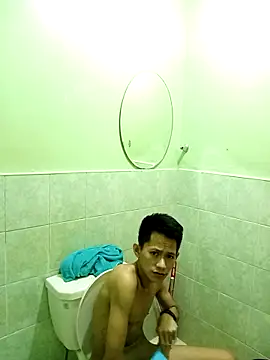 Snapshot of Skinny_CumLoader69 chatting on November 7, 6:57 am Skinny CumLoader69 online show from November 7, 6:57 am