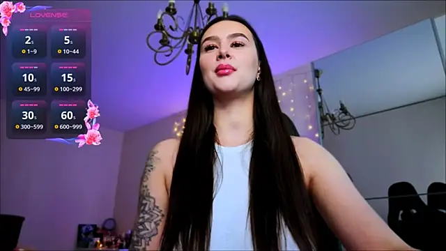 Snapshot of Veronica_Larsson chatting on June 15, 4:42 pm Veronica Larsson online show from June 15, 4:42 pm