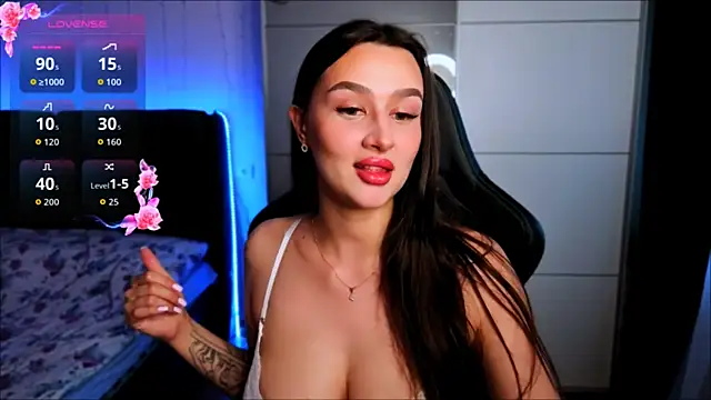 Veronica Larsson online show from July 23, 3:32 pm
