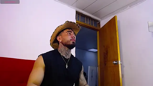 tommyblessd1 online show from July 9, 8:24 pm