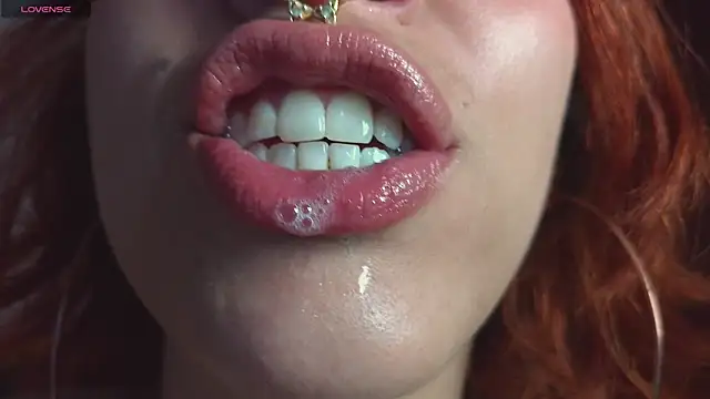 Snapshot of bri_von_dhara__ chatting on June 18, 10:25 pm bri von dhara online show from June 18, 10:25 pm