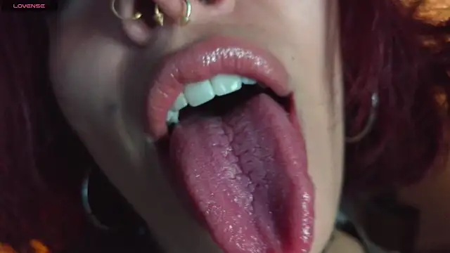 Snapshot of bri_von_dhara__ chatting on July 20, 9:50 pm bri von dhara online show from July 20, 9:50 pm