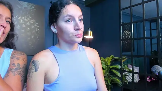 aliceandsia online show from October 6, 12:13 pm