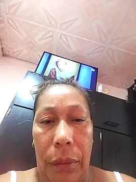 Naomi-Mature online show from November 15, 8:22 am