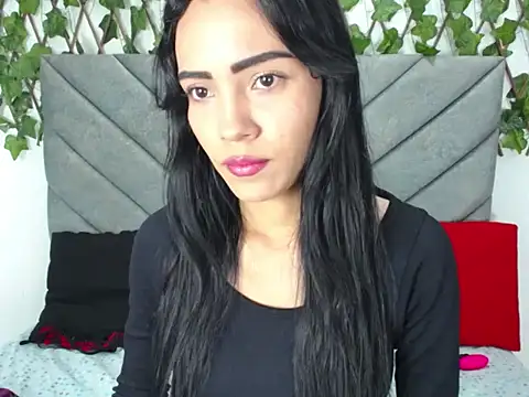 valerythompsonper online show from March 29, 7:14 pm