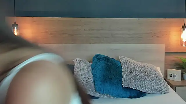 Snapshot of SusanAdams1 chatting on November 30, 2:54 pm SusanAdams1 online show from November 30, 2:54 pm