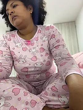 Snapshot of Rizos_hot_official chatting on May 29, 1:53 pm Rizos hot official online show from May 29, 1:53 pm