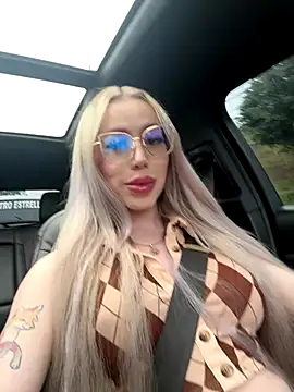 Sweet Soffi online show from October 8, 7:00 pm