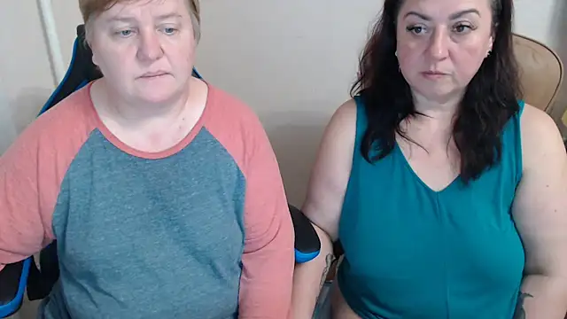 Bertie Adeline online show from October 26, 8:04 pm