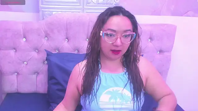 leyla smithh online show from October 22, 12:27 pm