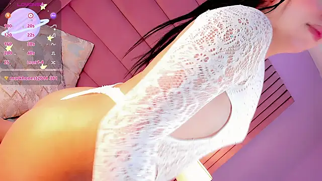 Snapshot of DaniielaV chatting on February 23, 3:04 am DaniielaV online show from February 23, 3:04 am