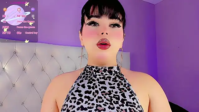 Snapshot of DaniielaV chatting on February 26, 1:10 pm DaniielaV online show from February 26, 1:10 pm