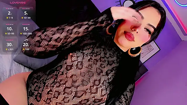 Snapshot of DaniielaV chatting on March 17, 6:28 am DaniielaV online show from March 17, 6:28 am