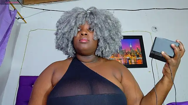 ebony NeighborMoans online show from May 16, 3:03 am