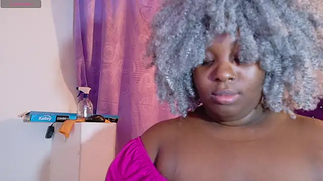 ebony NeighborMoans online show from June 4, 3:12 am
