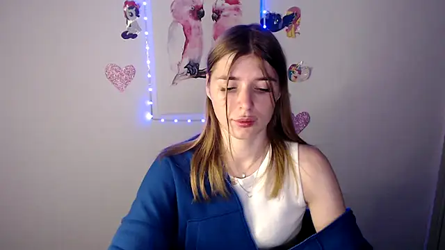 JuiceLips   online show from October 2, 1:29 pm