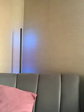 KloePink  online show from November 21, 12:48 pm