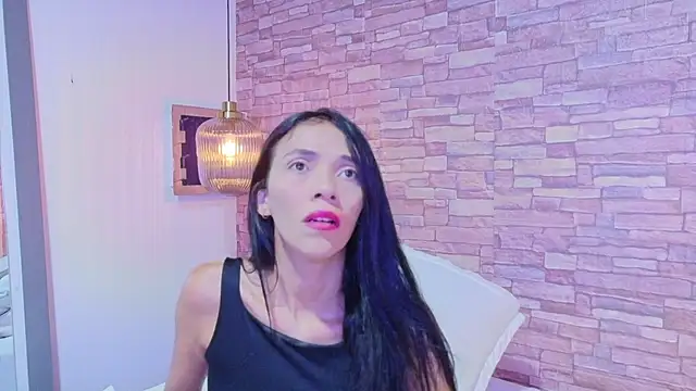 Snapshot of Martina_thompson69 chatting on March 26, 8:25 pm Martina thompson69 online show from March 26, 8:25 pm