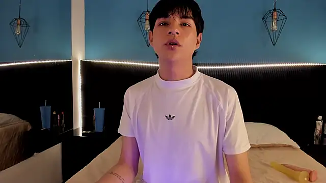 AleAurarashi online show from September 27, 4:17 am