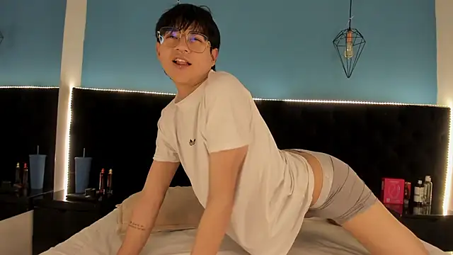 AleAurarashi online show from October 1, 11:22 pm