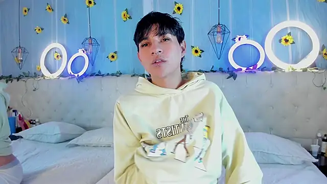 AleAurarashi online show from November 16, 1:44 am