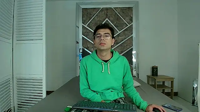 AronWilde online show from September 19, 5:31 am