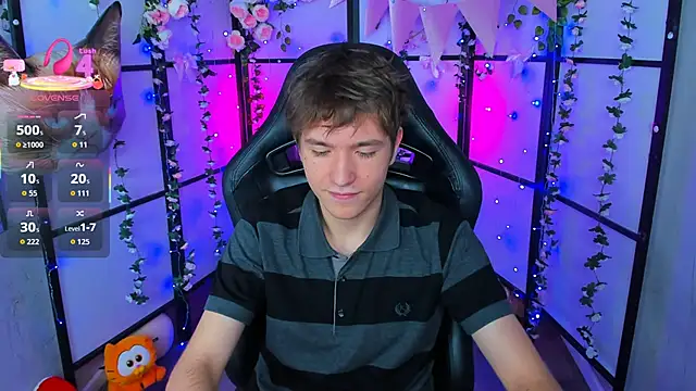 Snapshot of Ethan_Rivers chatting on September 20, 5:52 am Ethan Rivers online show from September 20, 5:52 am