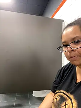 Snapshot of wishuhope4 chatting on October 20, 4:51 pm wishuhope4 online show from October 20, 4:51 pm