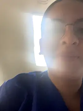 Snapshot of marianm29 chatting on January 7, 1:13 pm marianm29 online show from January 7, 1:13 pm