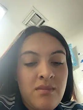 Snapshot of marianm29 chatting on February 18, 12:50 am marianm29 online show from February 18, 12:50 am