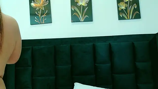 mamaneedsfun online show from October 28, 1:09 am