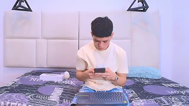 aron twink66 online show from September 21, 3:24 pm