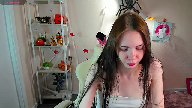 Jennie Hunter online show from November 6, 9:32 am