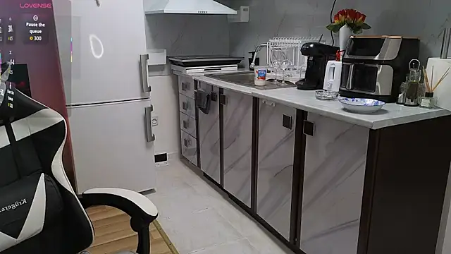 RyanStorm  online show from November 8, 3:12 pm