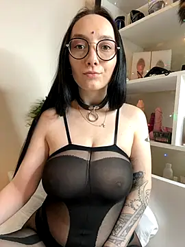 Jinhee Tiny online show from September 29, 9:03 am