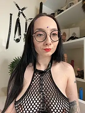 Jinhee Tiny online show from October 6, 9:07 am