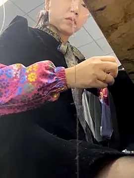 Snapshot of DHJM168 chatting on November 4, 12:54 am DHJM168 online show from November 4, 12:54 am