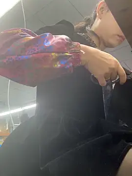 Snapshot of DHJM168 chatting on November 12, 12:55 am DHJM168 online show from November 12, 12:55 am