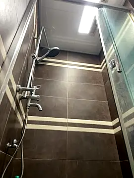 Snapshot of 300-AMAM chatting on October 7, 4:20 am 300-AMAM online show from October 7, 4:20 am