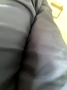 sexy-colombiana online show from December 22, 9:45 pm