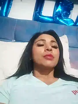 Snapshot of estrellahot01 chatting on September 20, 4:46 am estrellahot01 online show from September 20, 4:46 am