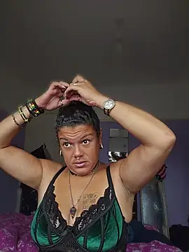 GoddessChantelle online show from June 17, 8:39 am