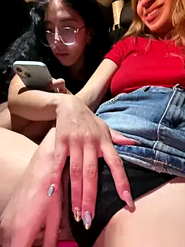 PussyLoversShow online show from October 12, 12:20 am