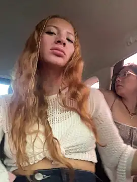 PussyLoversShow online show from October 17, 8:55 pm