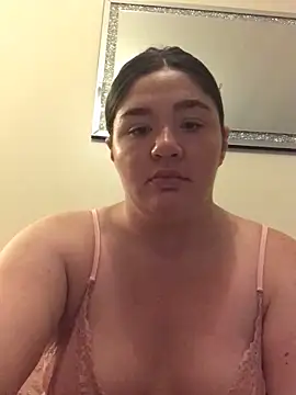 Imogenbabyyy online show from May 22, 11:10 pm