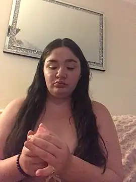 Imogenbabyyy online show from May 23, 11:20 pm