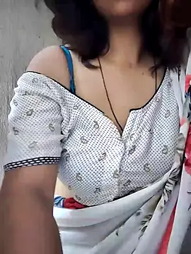 Love birdss69 online show from October 26, 2:23 pm