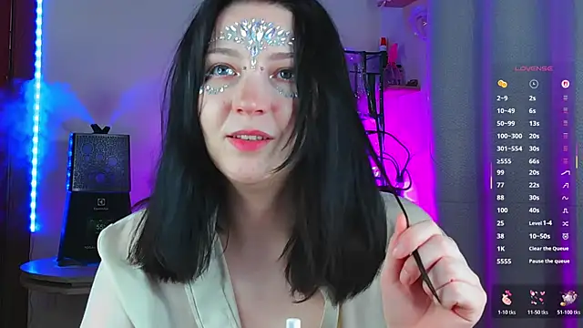 Liraras online show from November 25, 3:01 pm