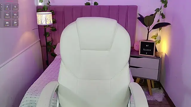 Snapshot of VioletBlacke_ chatting on November 10, 2:38 pm VioletBlacke online show from November 10, 2:38 pm